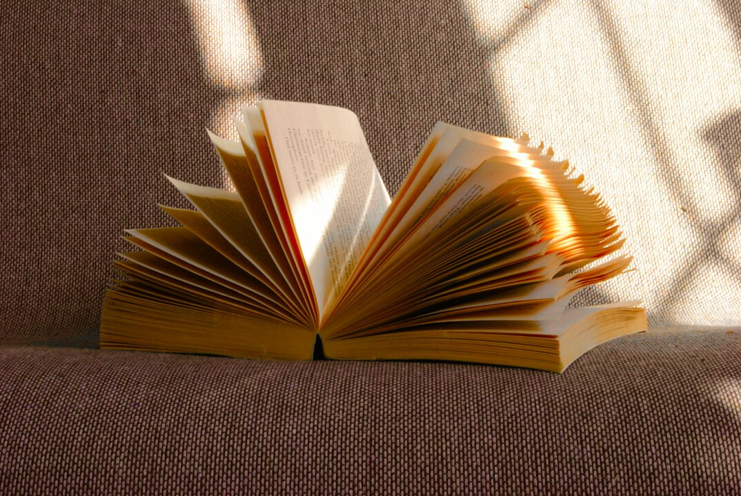 book pages turning